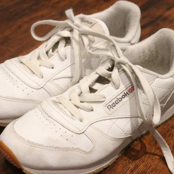 2/$50 🏷 Vintage Reebok Sneakers Youth - Picture 2 of 4